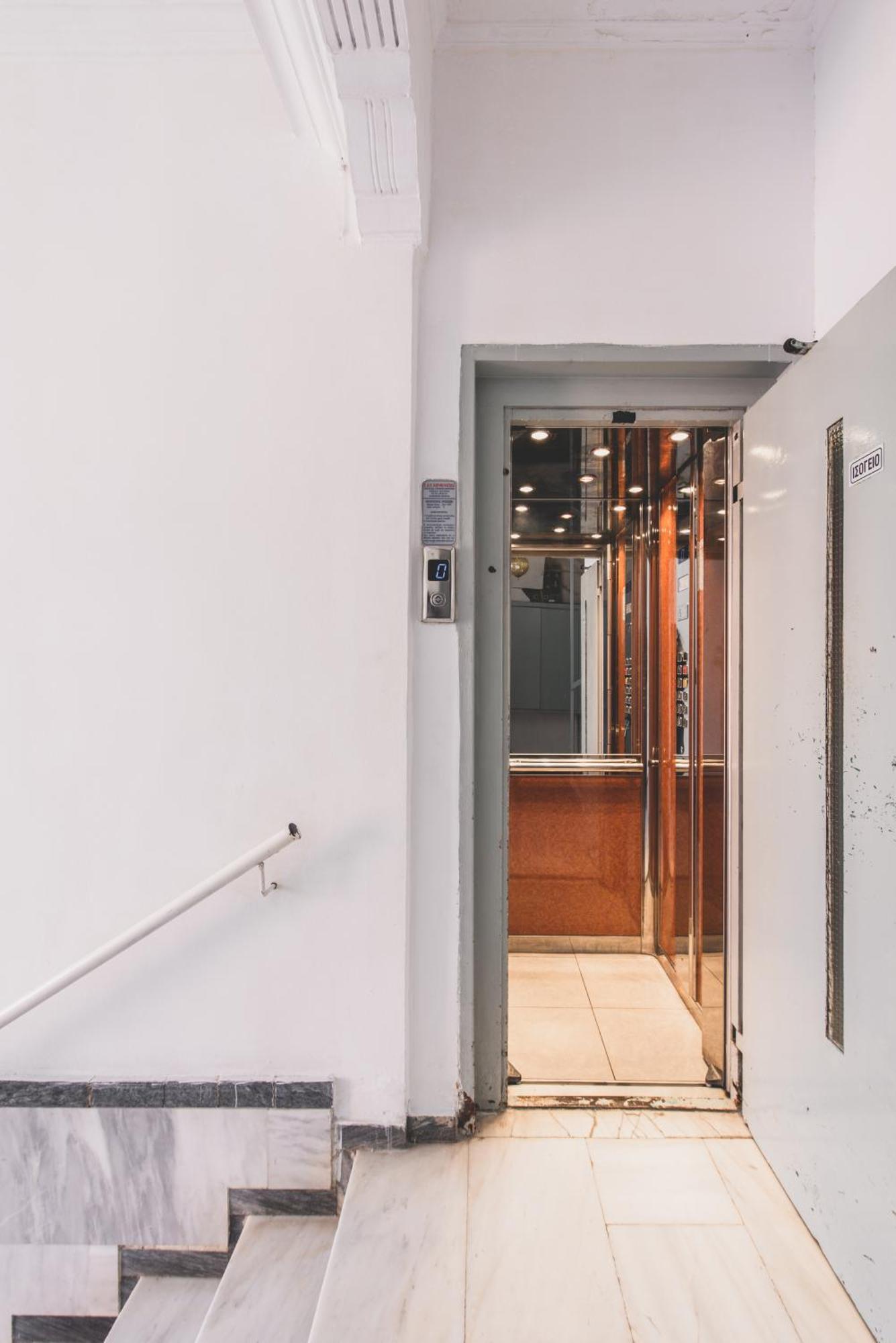 Luxury Flat In Historical Athens-Livingstone Opal Διαμέρισμα Εξωτερικό φωτογραφία